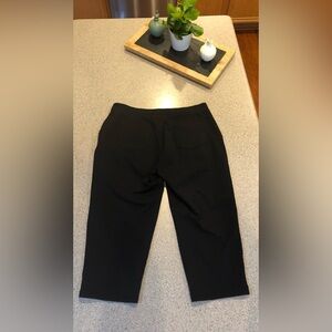 Susan Graver Black Chinos Capri’s with an Elastic Waistband
